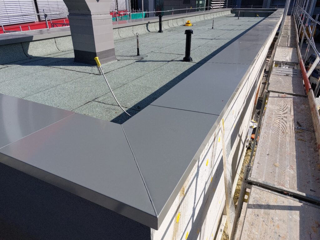 Mauerabdeckung, Baustelle